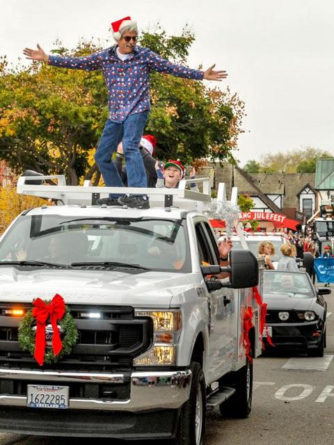 NOVI FrancoXmasParade3a